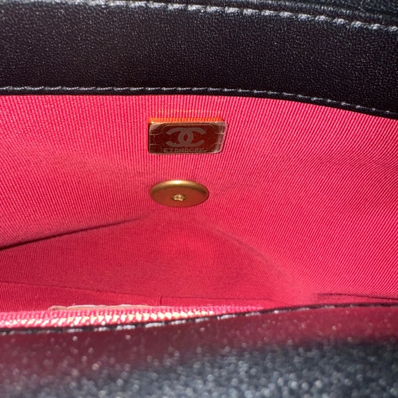 Chanel 19 Handbag - Brand New - Picture 12 of 15